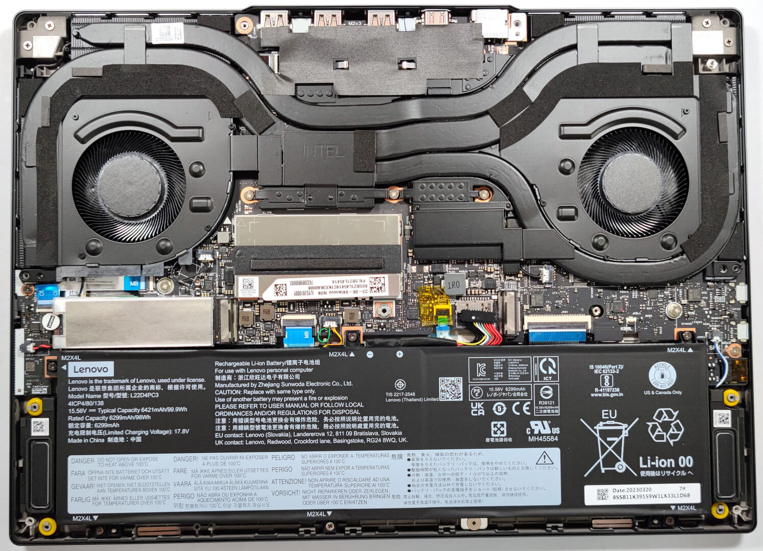 Internal Photo of Lenovo Legion S7 16IRH8 82Y3, S7 16APH8 82Y4 CPU Fan original (legion s7 16irh8)
